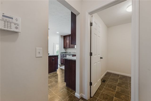 5061 Dayflower Drive, Tipp City, OH 45371