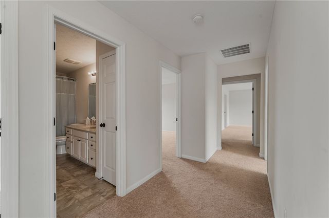 5061 Dayflower Drive, Tipp City, OH 45371