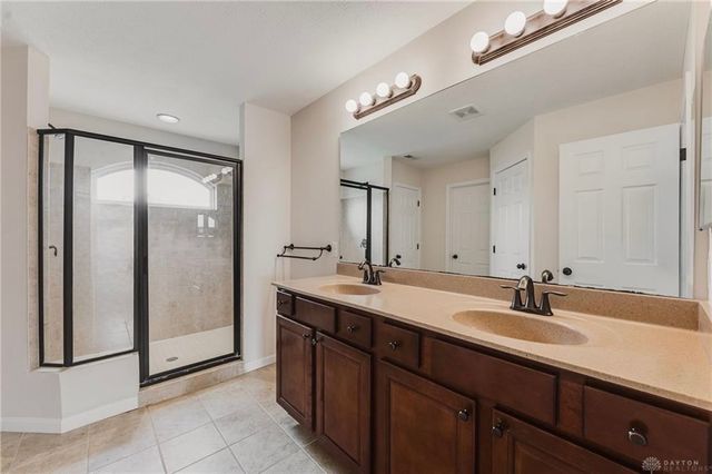 5061 Dayflower Drive, Tipp City, OH 45371