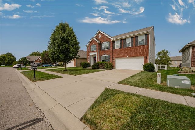 5061 Dayflower Drive, Tipp City, OH 45371