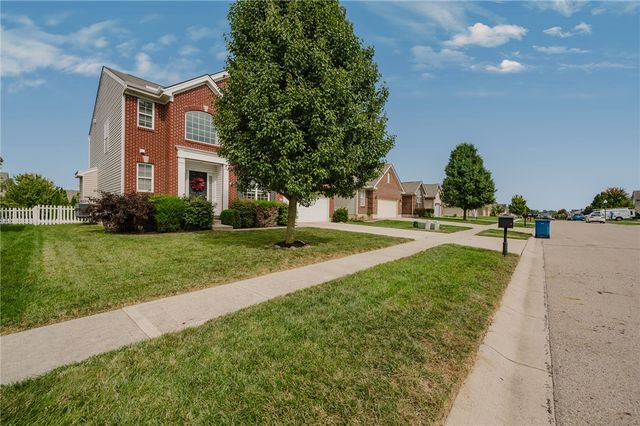 5061 Dayflower Drive, Tipp City, OH 45371