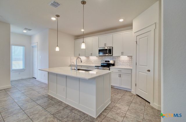 960 Tornado Ridge, New Braunfels, TX 78130