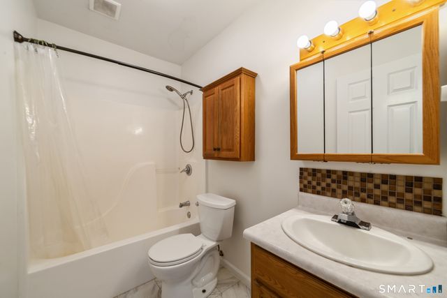 49 Glade Street A4, West Haven, CT 06516