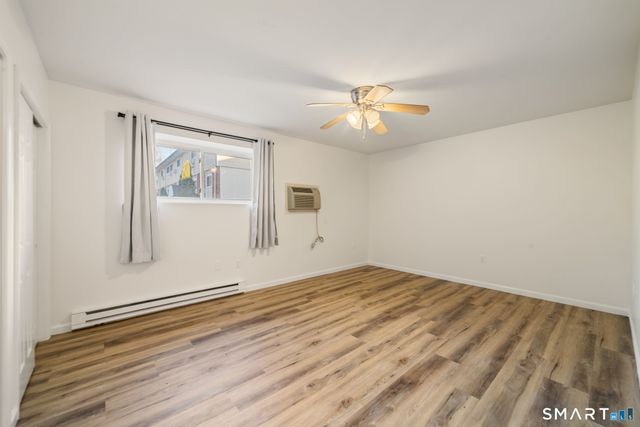 49 Glade Street A4, West Haven, CT 06516