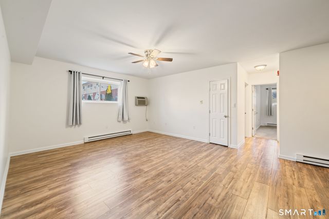 49 Glade Street A4, West Haven, CT 06516