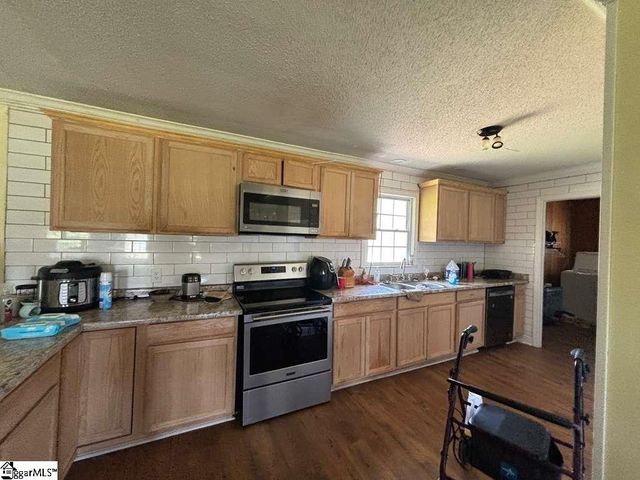 927 Cardinal Drive, Easley, SC 29642