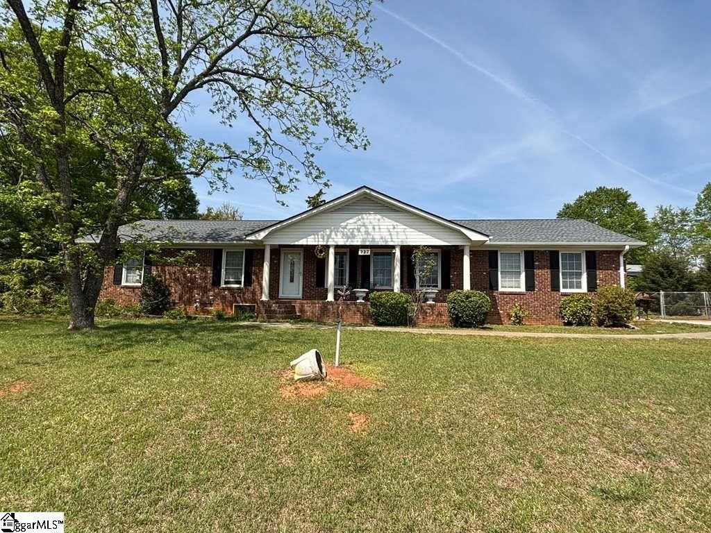 927 Cardinal Drive, Easley, SC 29642