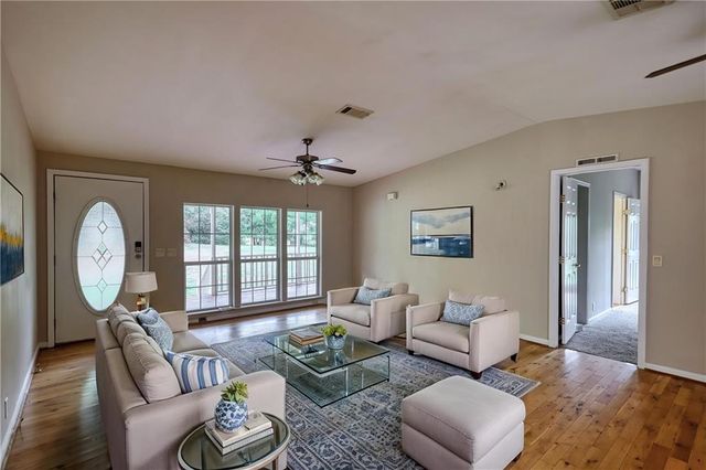 420 Long Piney Road, Mansfield, GA 30055