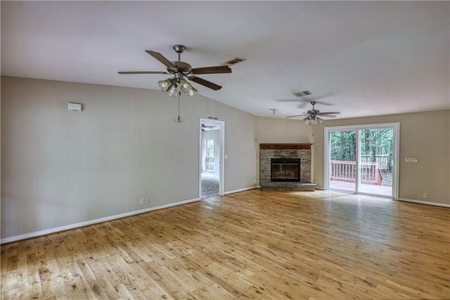 420 Long Piney Road, Mansfield, GA 30055