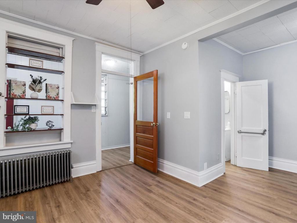 Image 14 of property listing at 319 WEST SIDE AVE, Hagerstown, MD 21740