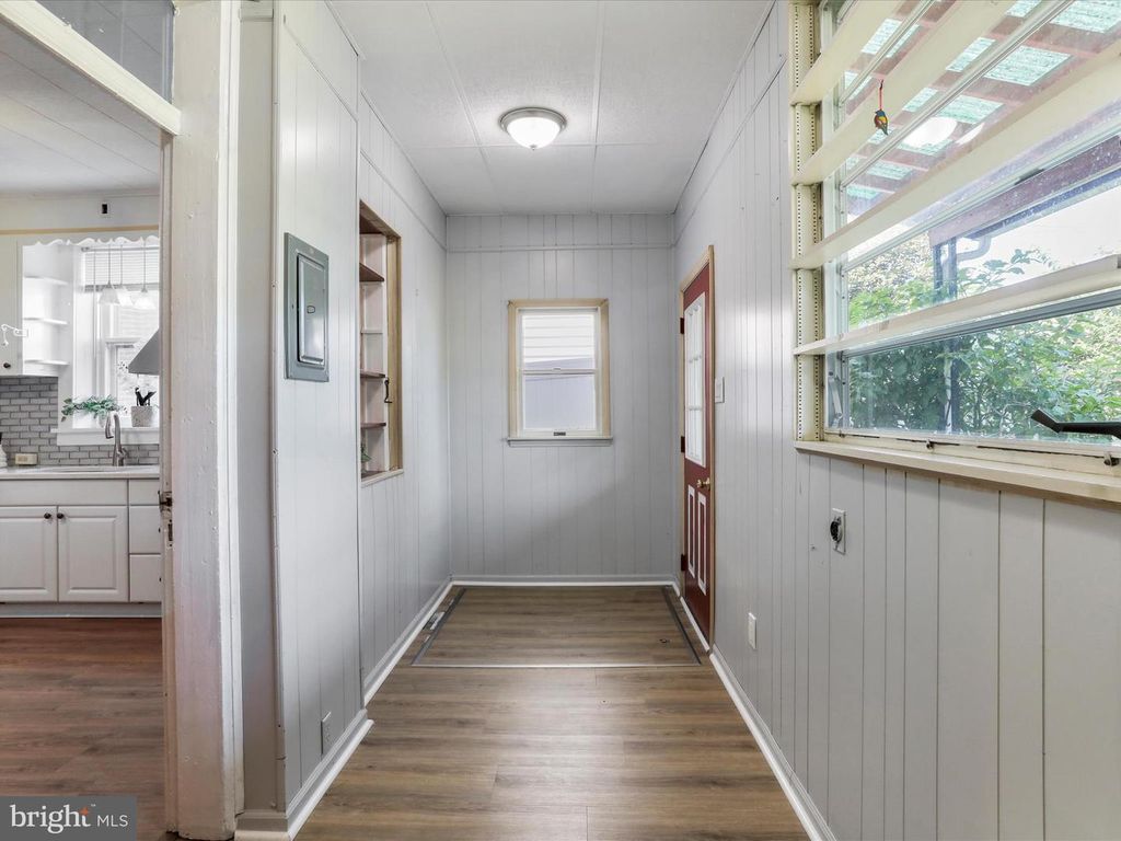 Image 17 of property listing at 319 WEST SIDE AVE, Hagerstown, MD 21740