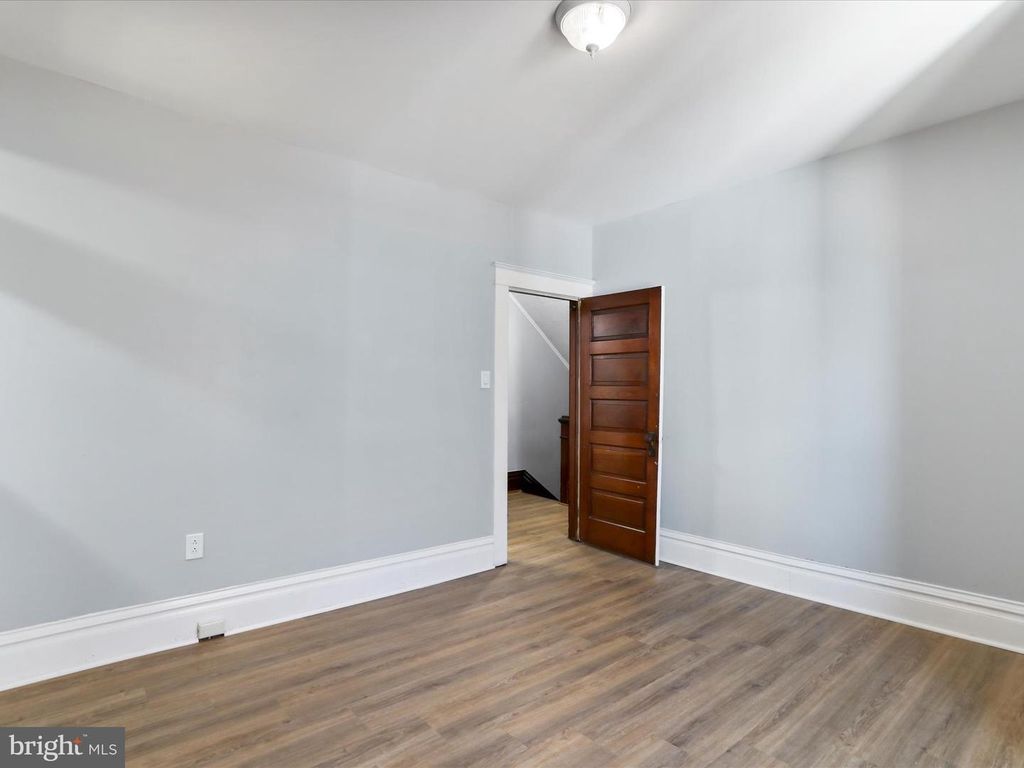 Image 20 of property listing at 319 WEST SIDE AVE, Hagerstown, MD 21740