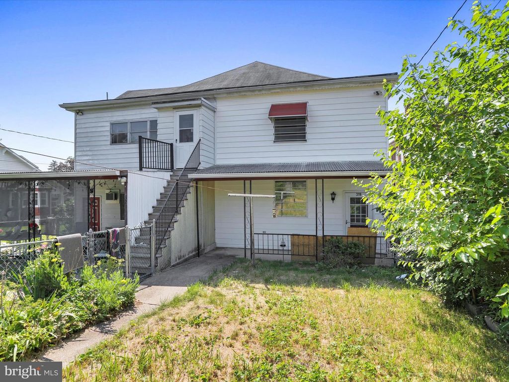 Image 35 of property listing at 319 WEST SIDE AVE, Hagerstown, MD 21740