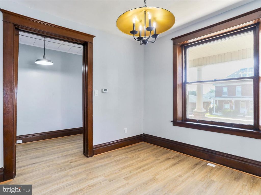 Image 6 of property listing at 319 WEST SIDE AVE, Hagerstown, MD 21740
