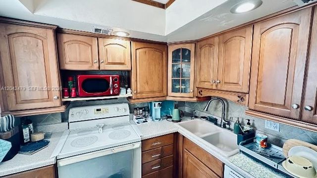 2671 S Course Drive 208, Pompano Beach, FL 33069