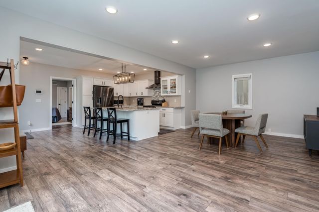1520 N Broad Street, Mankato, MN 56001