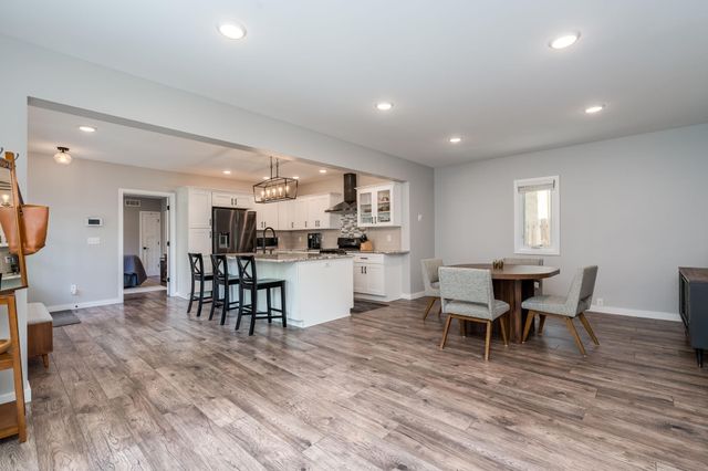1520 N Broad Street, Mankato, MN 56001