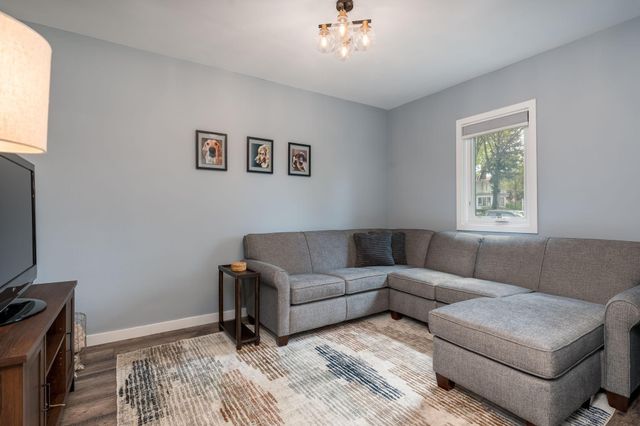 1520 N Broad Street, Mankato, MN 56001