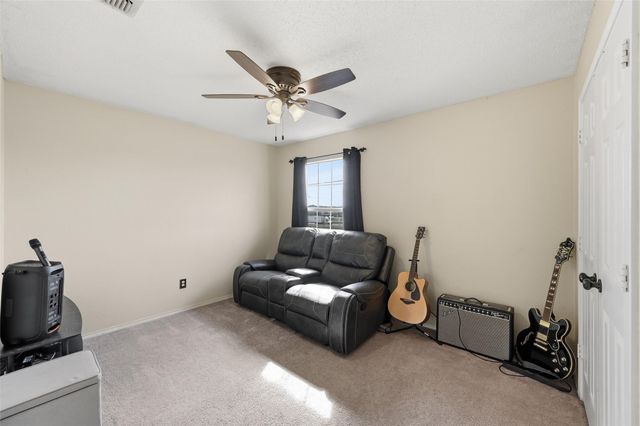 7000 Cadillac Boulevard, Arlington, TX 76016