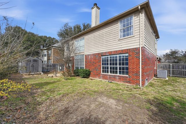 7000 Cadillac Boulevard, Arlington, TX 76016