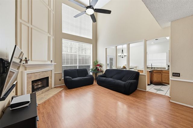 7000 Cadillac Boulevard, Arlington, TX 76016