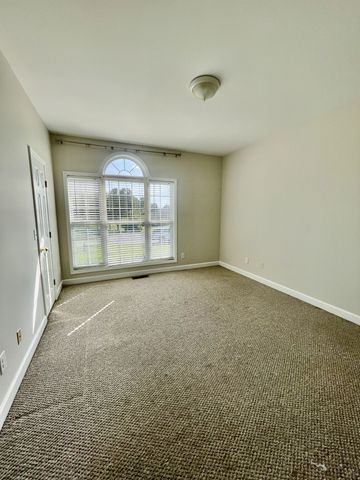 40 Harding Rd, Leoma, TN 38468