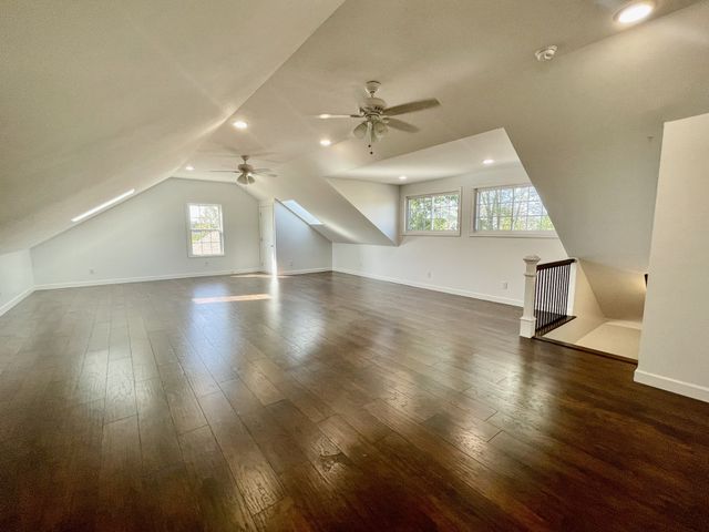 40 Harding Rd, Leoma, TN 38468