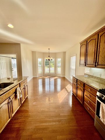 40 Harding Rd, Leoma, TN 38468