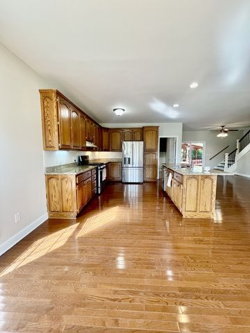 40 Harding Rd, Leoma, TN 38468