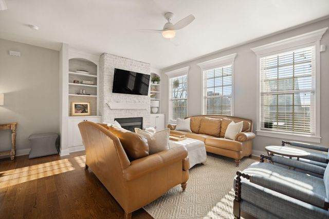 2402 Patchen Wilkes Drive, Lexington, KY 40509