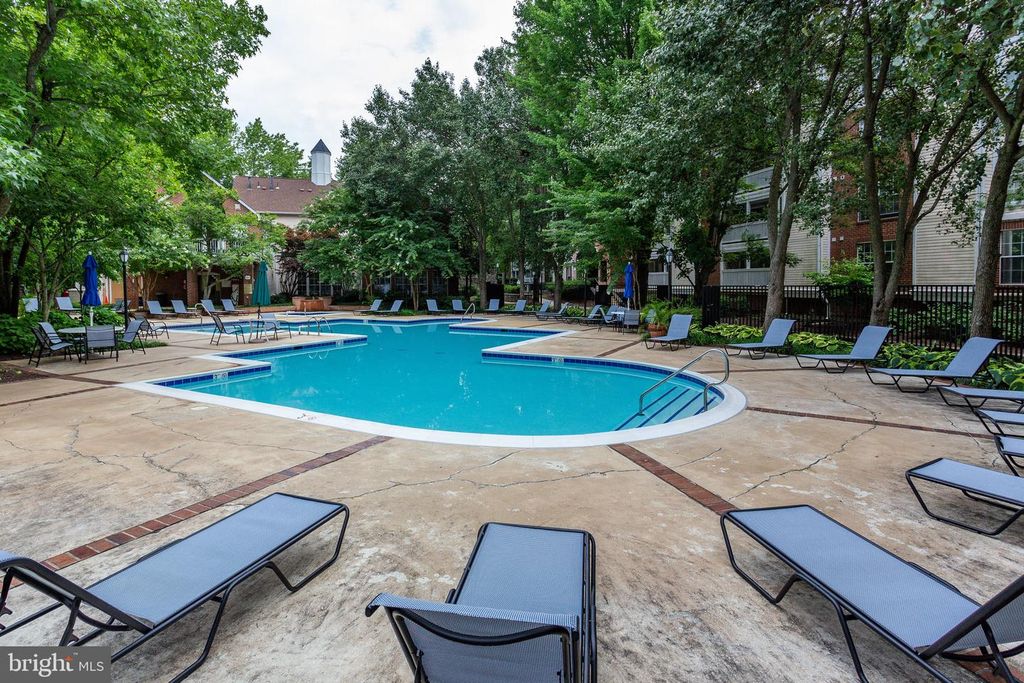 1515 LINCOLN WAY #303, Mclean, VA 22102