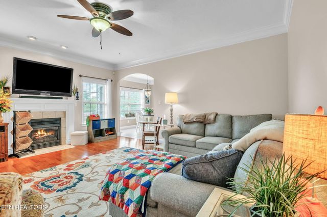 3260 Whispering Oaks Drive, Knoxville, TN 37938