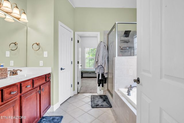 3260 Whispering Oaks Drive, Knoxville, TN 37938