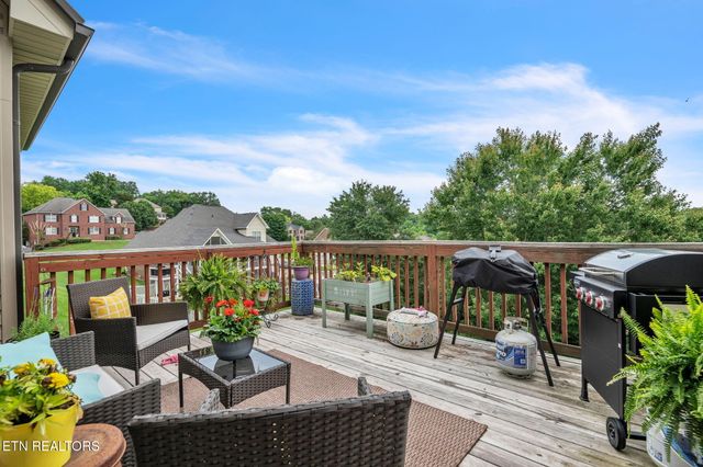 3260 Whispering Oaks Drive, Knoxville, TN 37938
