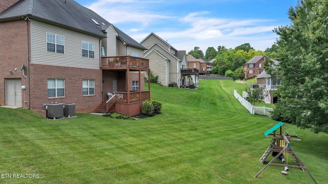 3260 Whispering Oaks Drive, Knoxville, TN 37938