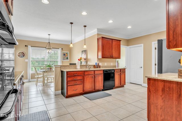 3260 Whispering Oaks Drive, Knoxville, TN 37938