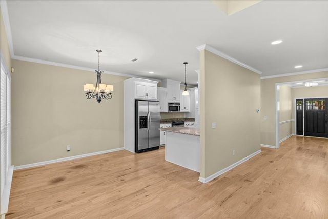 1113 Orchard Cir, Dothan, AL 36305