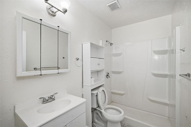 1324 W NASSAU STREET, Tampa, FL 33607