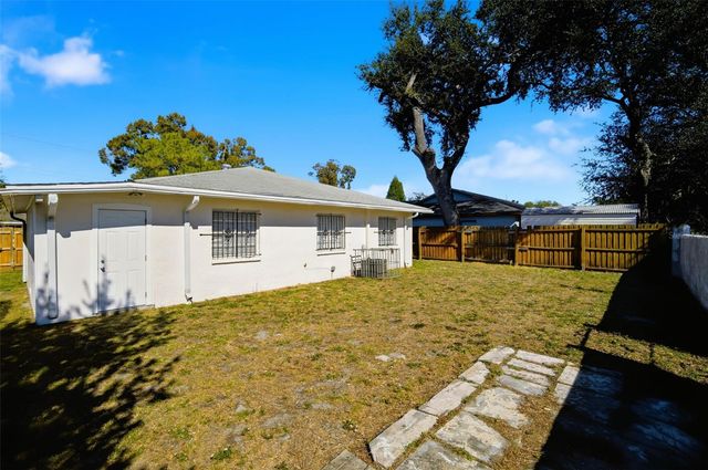 1324 W NASSAU STREET, Tampa, FL 33607