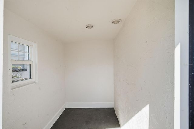 1324 W NASSAU STREET, Tampa, FL 33607