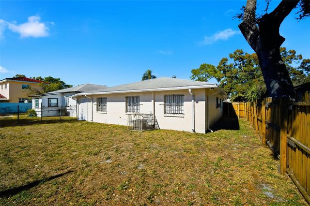 1324 W NASSAU STREET, Tampa, FL 33607