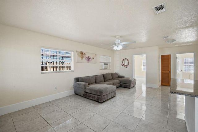 1324 W NASSAU STREET, Tampa, FL 33607