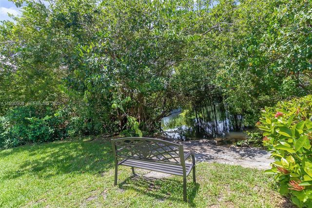 19212 NE 25th Ave 283D, Miami, FL 33180