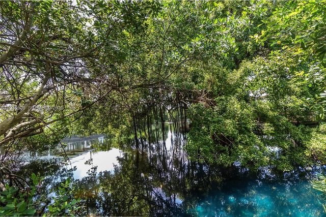 19212 NE 25th Ave 283D, Miami, FL 33180