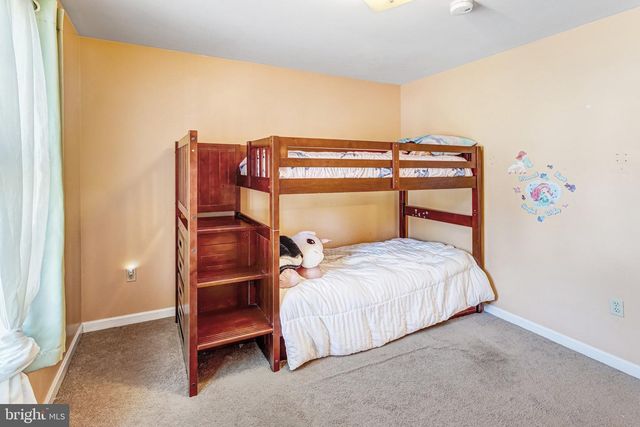 10417 SKINNER HILL DR, Fredericksburg, VA 22408