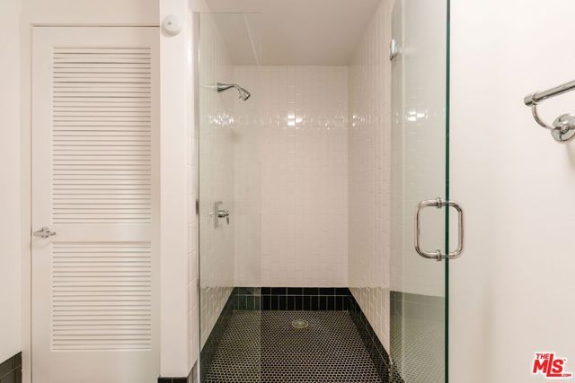 4111 W Sunset Boulevard 111, Los Angeles, CA 90029