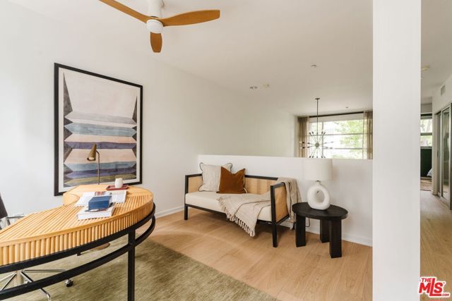 4111 W Sunset Boulevard 111, Los Angeles, CA 90029