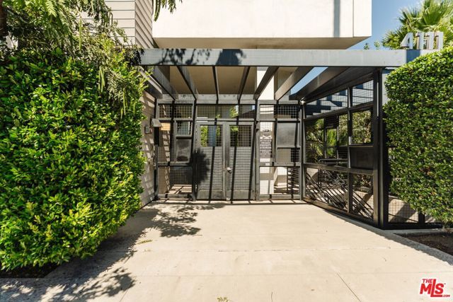 4111 W Sunset Boulevard 111, Los Angeles, CA 90029