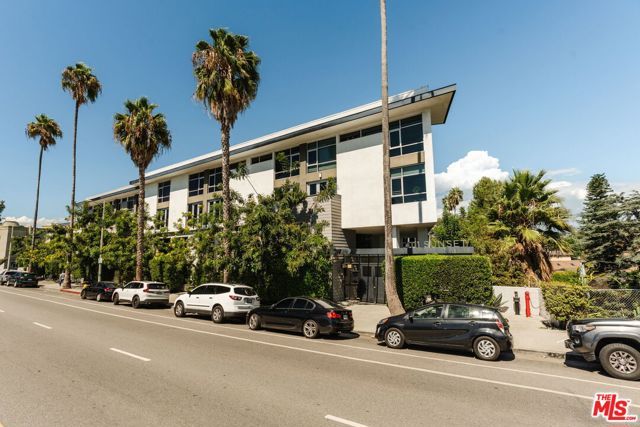 4111 W Sunset Boulevard 111, Los Angeles, CA 90029