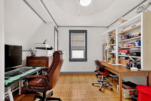 11822 Center Street, Indianapolis, IN 46236